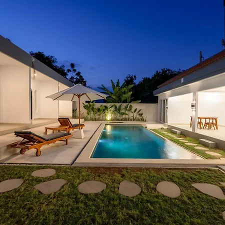 Majestic Balangan Villa